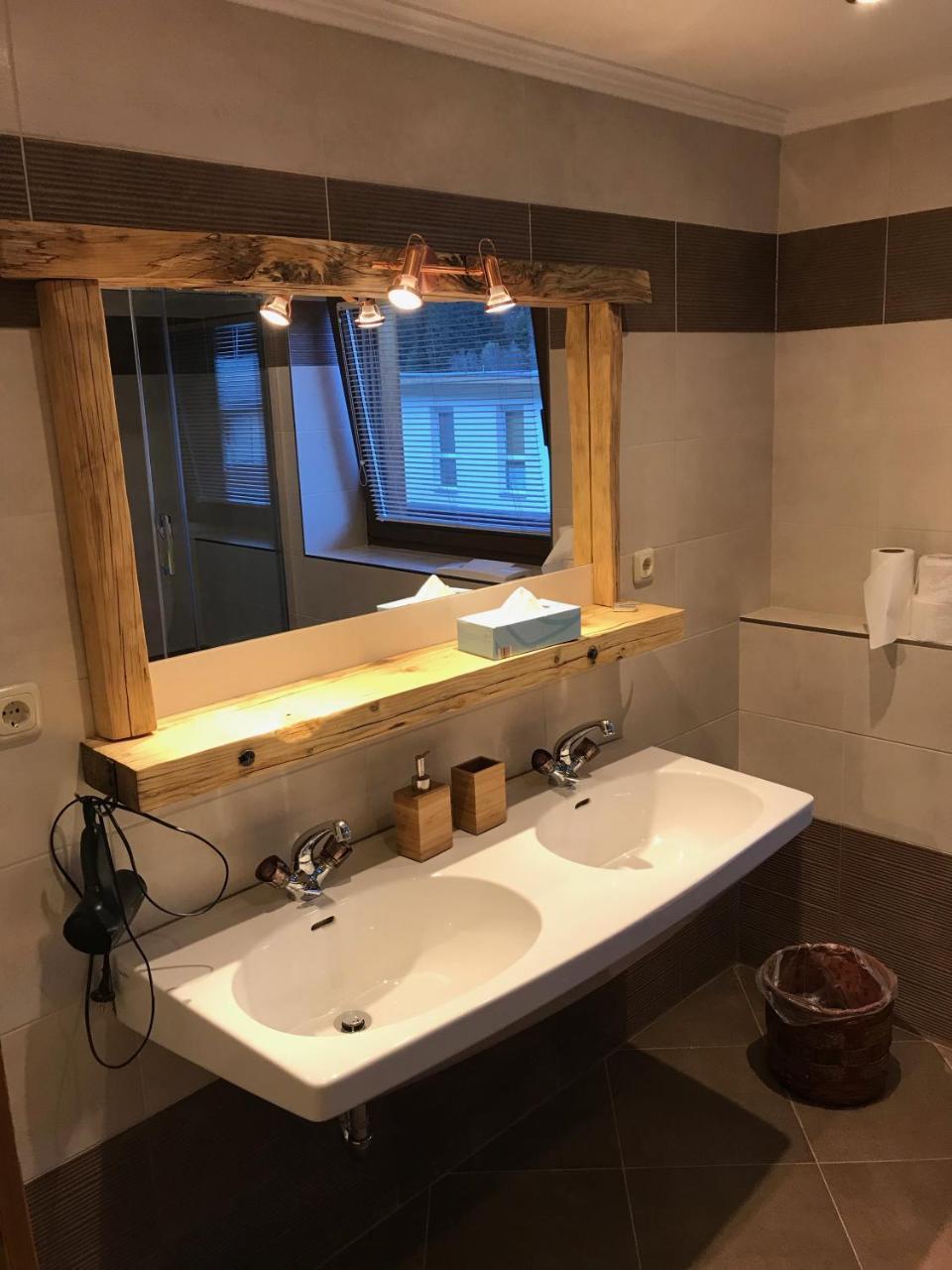 Appartamento Tuxie Haus Esterno foto